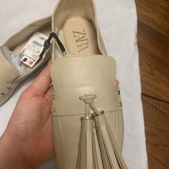 Zara TASSELED SOFT LEATHER LOAFERS - Picture 5 of 6